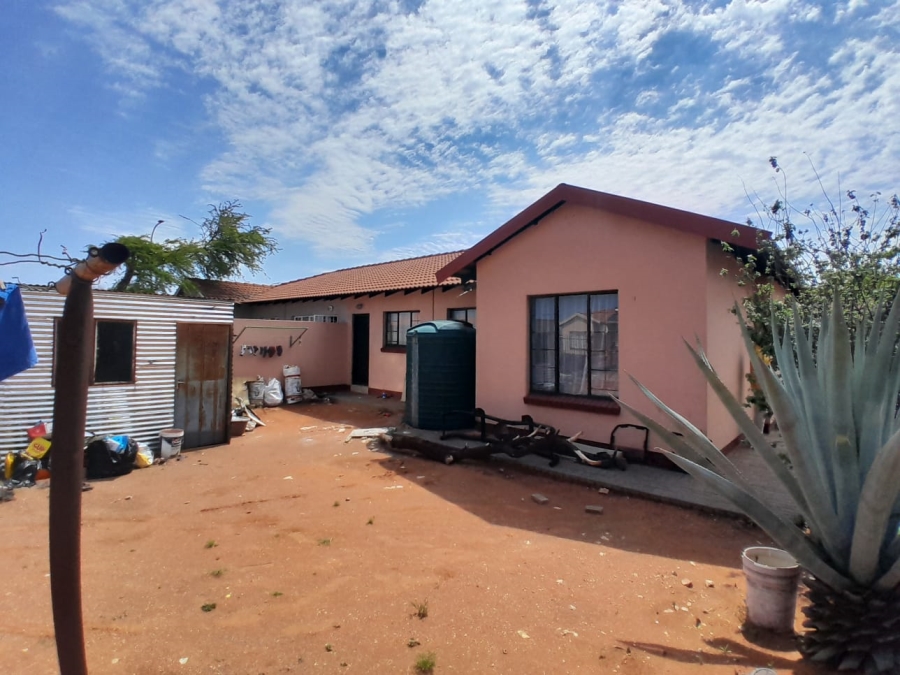 To Let 3 Bedroom Property for Rent in Kathu Northern Cape